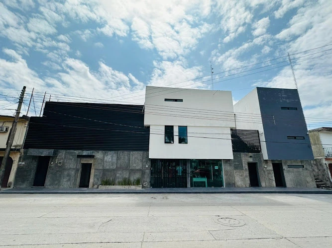 Huasteca Em Suites